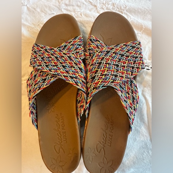 Sketchers Luxe Foam Multicolor Wedge Sandals Size 11 never been worn. - Picture 5 of 12
